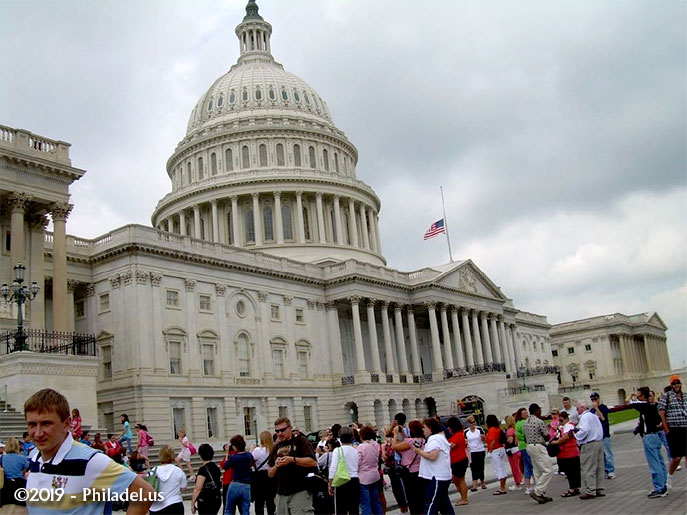 capital-with-people-aa-philadel-us capital-with-people-aa-philadel-us